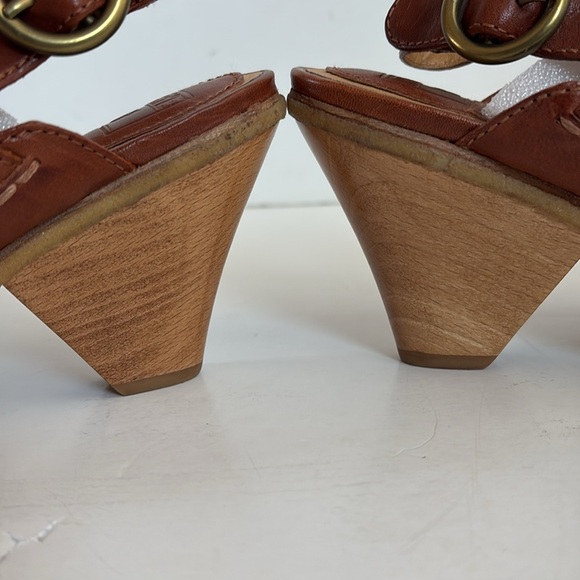 Frye Mandy T Strap brown leather up gladiator gold hardware open toe sandal cone - Picture 8 of 16